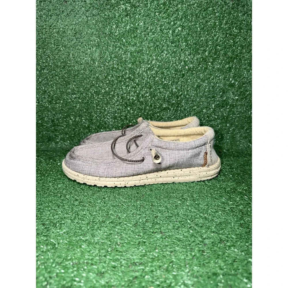 Hey Dude Wally Men Size 8 Grey Slip On Lightweight Shoe Comfort Sneaker